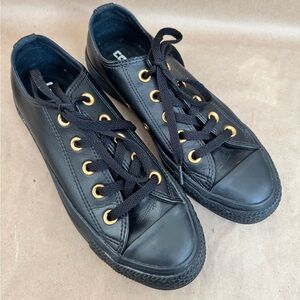 Converse Women's Chuck Taylor Dainty Sneakers In Black With Gold Eyelets. 5.5